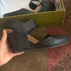 Women’s Wedged Shoes